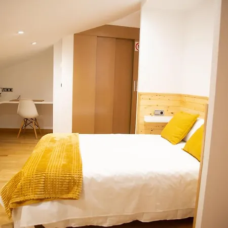 Rajabai Apartment Almansa Exterior photo